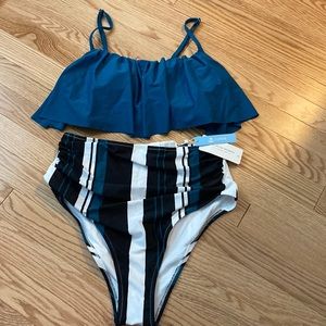 Cupshe NWT ruffle top bikini Size L